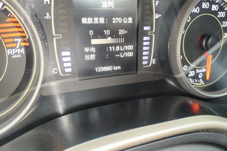 Used Jeep Cherokee 2017 2.4L Leading Edition Odometer Close Up