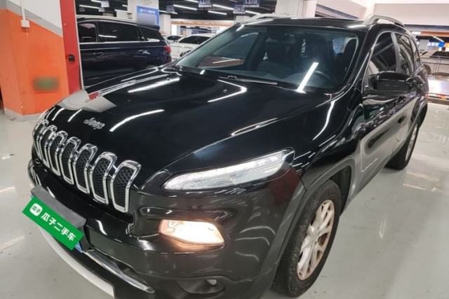 Used Jeep Cherokee 2017 2.0L Superior Edition
