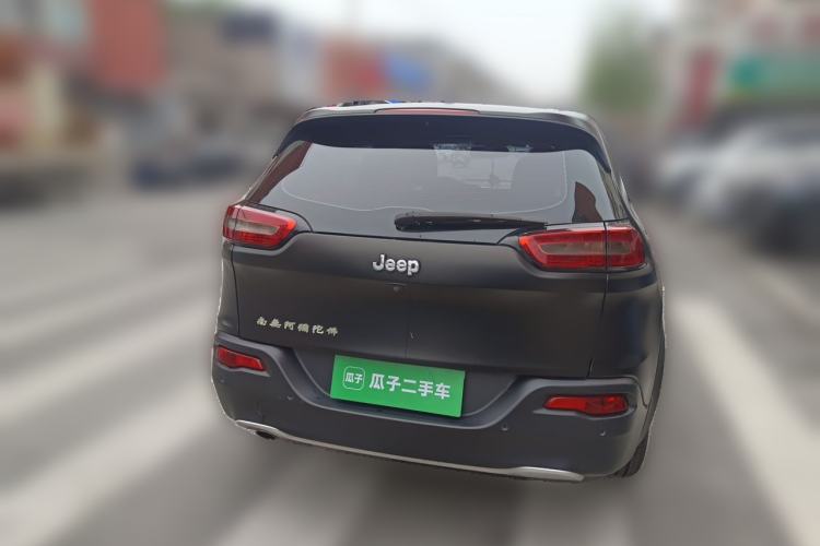 Used Jeep Cherokee 2017 2.0L Superior Edition Rear