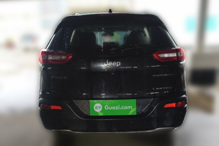 Used Jeep Cherokee 2017 2.0L Superior Edition Rear