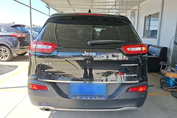 Used Jeep Cherokee 2017 2.0L Superior Edition Rear