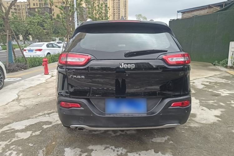 Used Jeep Cherokee 2017 2.0L Superior Edition Rear