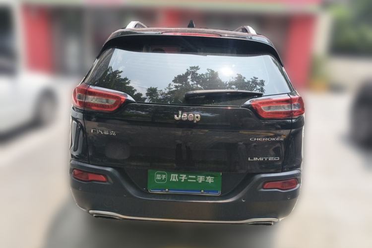Used Jeep Cherokee 2017 2.4L Leading Edition Rear