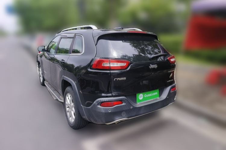 Used Jeep Cherokee 2017 2.0L Superior Edition Rear Left 45 Deg