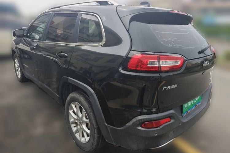 Used Jeep Cherokee 2017 2.0L Superior Edition Rear Left 45 Deg