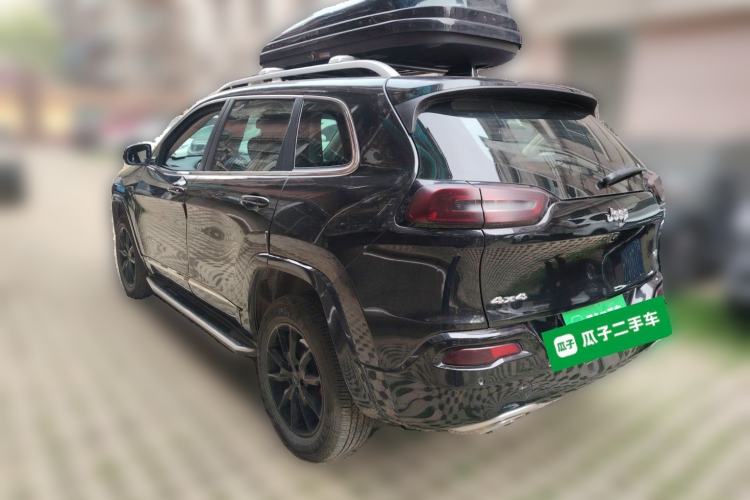 Used Jeep Cherokee 2017 2.4L Professional Edition Rear Left 45 Deg
