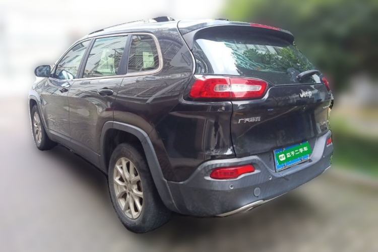Used Jeep Cherokee 2017 2.0L Superior Edition Rear Left 45 Deg