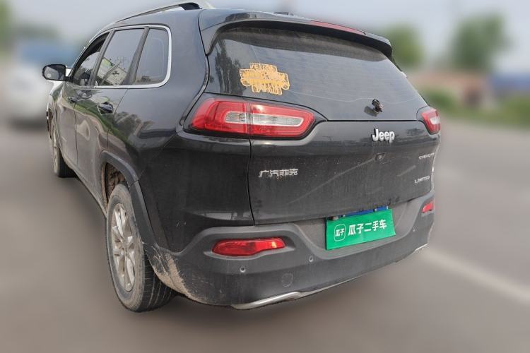 Used Jeep Cherokee 2017 2.4L Leading Edition Rear Left 45 Deg