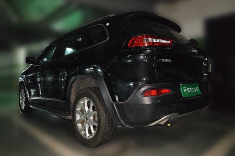 Used Jeep Cherokee 2017 2.0L Superior Edition Rear Left 45 Deg