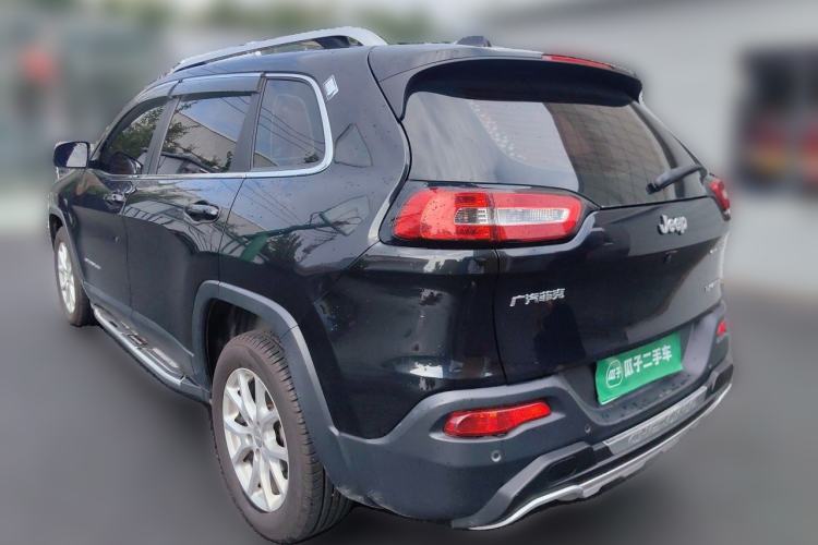 Used Jeep Cherokee 2017 2.4L Leading Smart Edition Rear Left 45 Deg