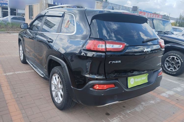 Used Jeep Cherokee 2017 2.0L Superior Edition Rear Left 45 Deg