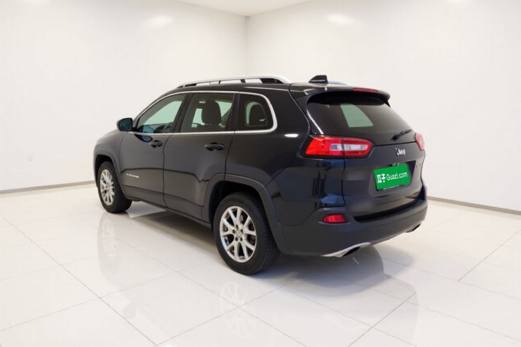 Used Jeep Cherokee 2017 2.4L Leading Smart Edition Rear Left 45 Deg