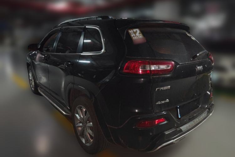 Used Jeep Cherokee 2017 2.4L Professional Edition Rear Left 45 Deg