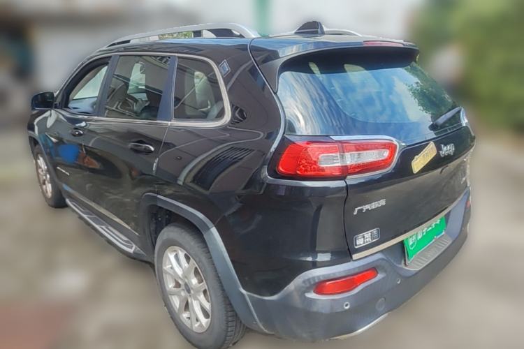 Used Jeep Cherokee 2017 2.4L Leading Smart Edition Rear Left 45 Deg