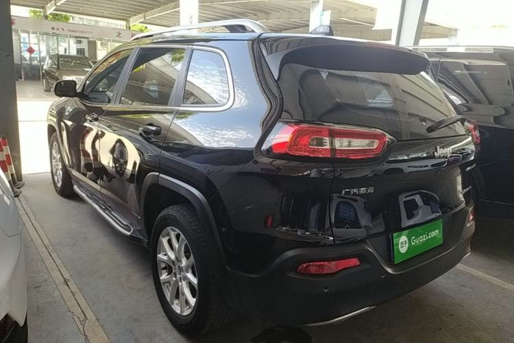 Used Jeep Cherokee 2017 2.0L Superior Edition Rear Left 45 Deg