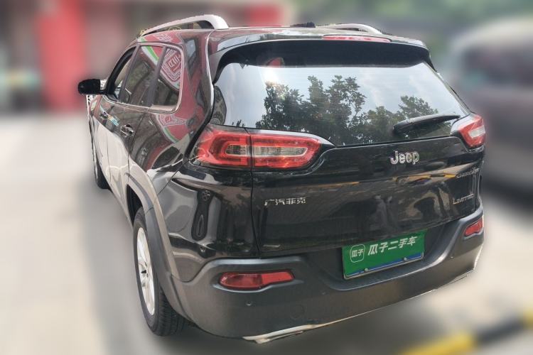 Used Jeep Cherokee 2017 2.4L Leading Edition Rear Left 45 Deg