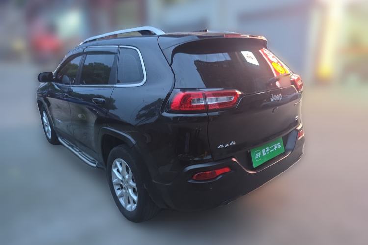 Used Jeep Cherokee 2017 2.0L Superior Edition Rear Left 45 Deg