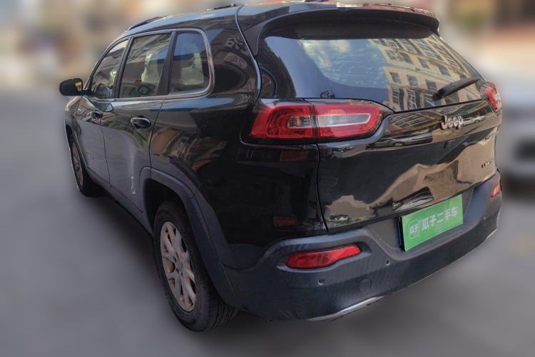 Used Jeep Cherokee 2017 2.4L Leading Smart Edition Rear Left 45 Deg