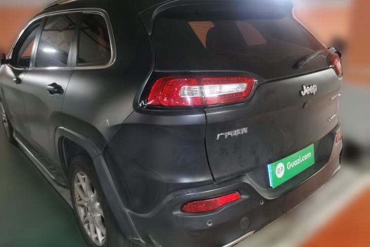 Used Jeep Cherokee 2017 2.4L Leading Edition Rear Left 45 Deg