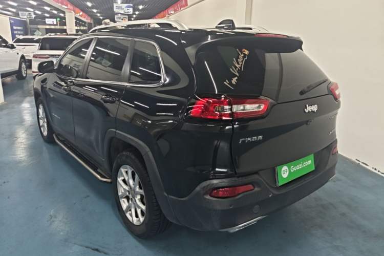 Used Jeep Cherokee 2017 2.4L Leading Smart Edition Rear Left 45 Deg