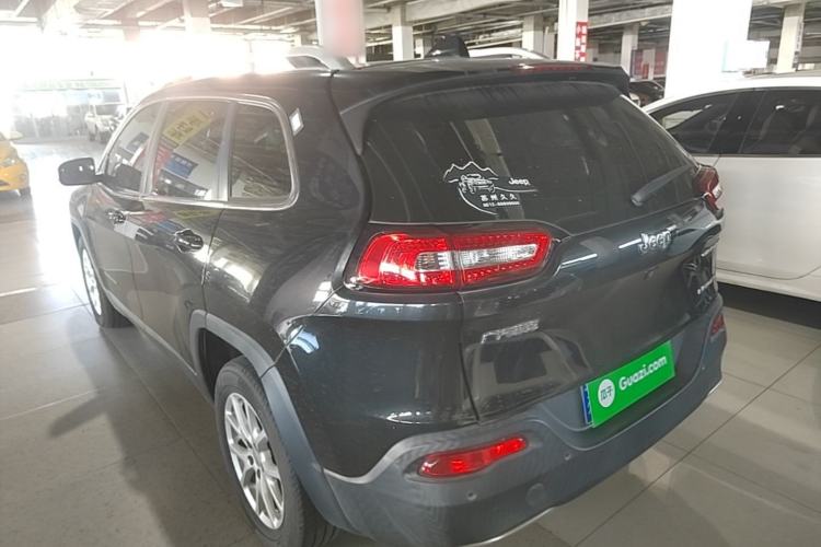 Used Jeep Cherokee 2017 2.0L Superior Edition Rear Left 45 Deg
