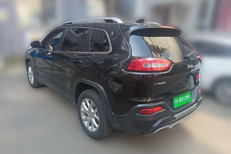 Used Jeep Cherokee 2017 2.0L Superior Edition Rear Left 45 Deg