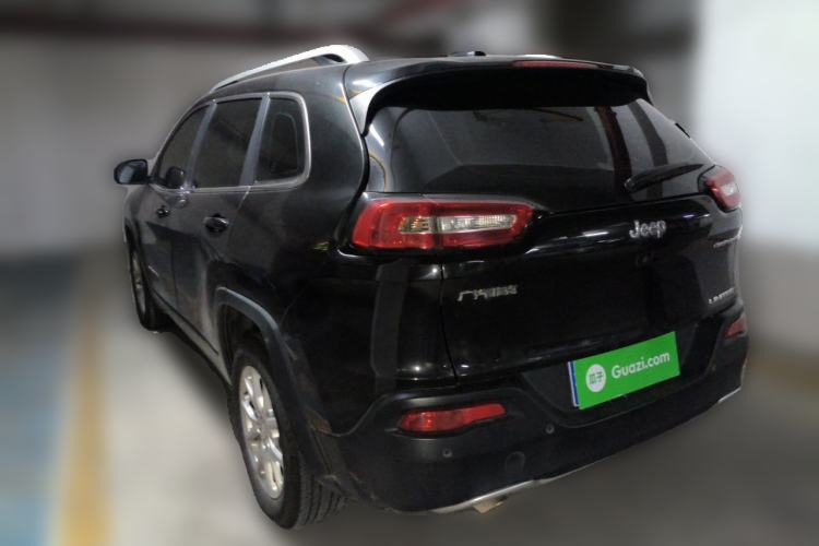 Used Jeep Cherokee 2017 2.0L Superior Edition Rear Left 45 Deg