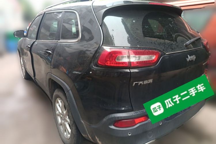 Used Jeep Cherokee 2017 2.0L Superior Edition Rear Left 45 Deg
