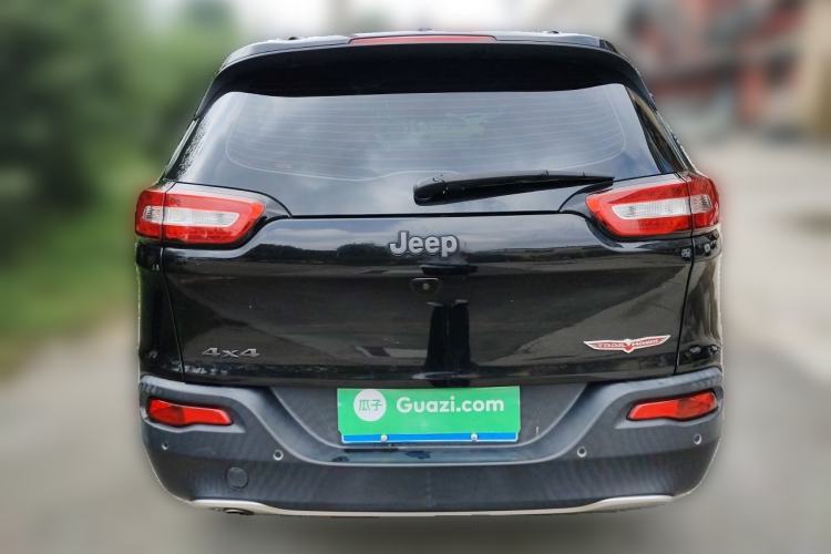 Used Jeep Cherokee 2017 2.0L Superior Edition Rear