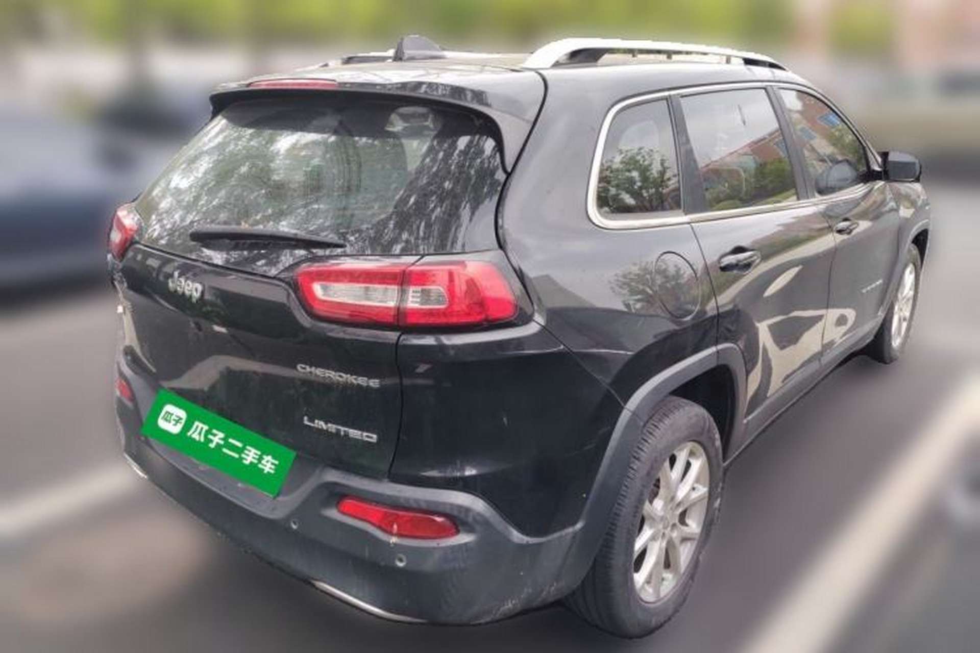 Used Jeep Cherokee 2017 2.0L Superior Edition Rear Right 45 Deg