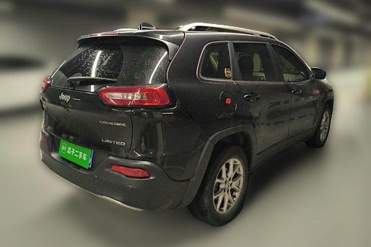 Used Jeep Cherokee 2017 2.0L Superior Edition Rear Right 45 Deg