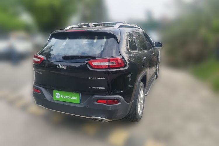 Used Jeep Cherokee 2017 2.4L Leading Smart Edition Rear Right 45 Deg