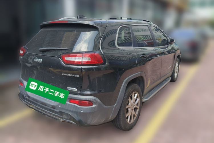 Used Jeep Cherokee 2017 2.4L Leading Smart Edition Rear Right 45 Deg