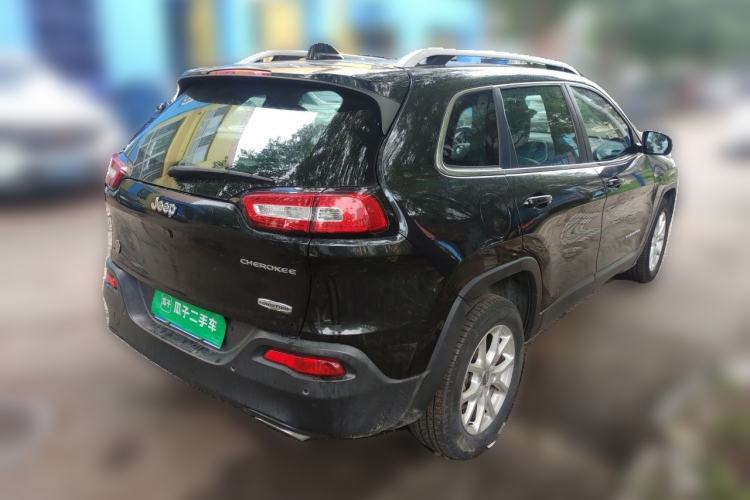 Used Jeep Cherokee 2017 2.4L Leading Smart Edition Rear Right 45 Deg