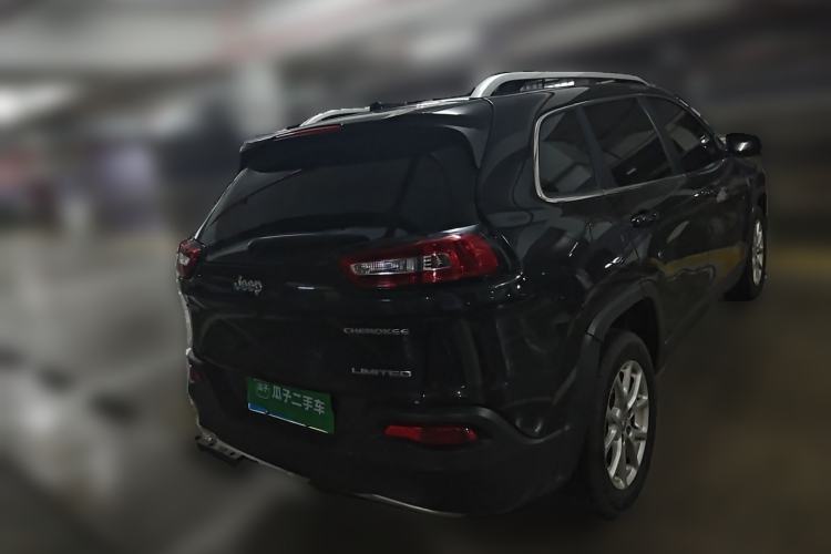 Used Jeep Cherokee 2017 2.0L Superior Edition Rear Right 45 Deg