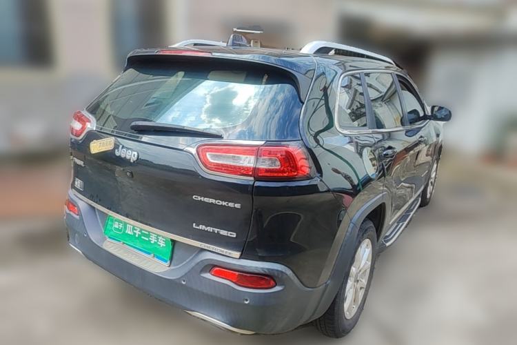 Used Jeep Cherokee 2017 2.4L Leading Smart Edition Rear Right 45 Deg