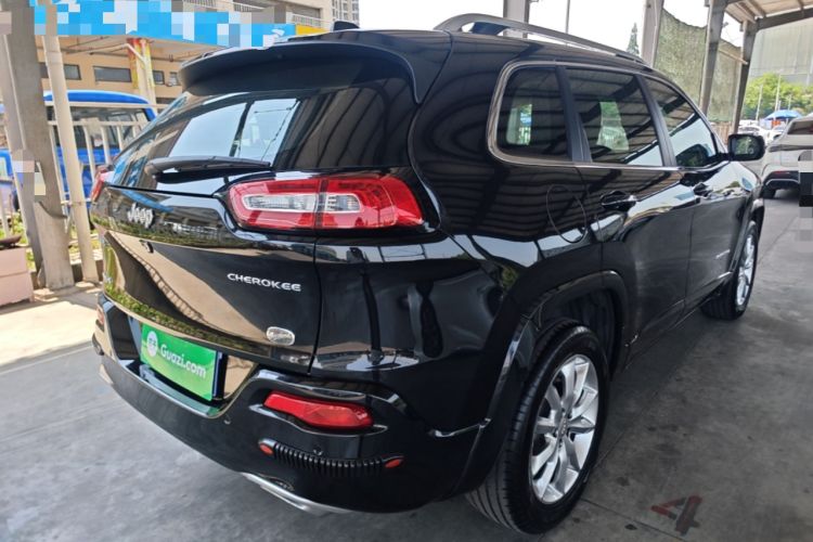 Used Jeep Cherokee 2017 2.4L Excellence Edition Rear Right 45 Deg