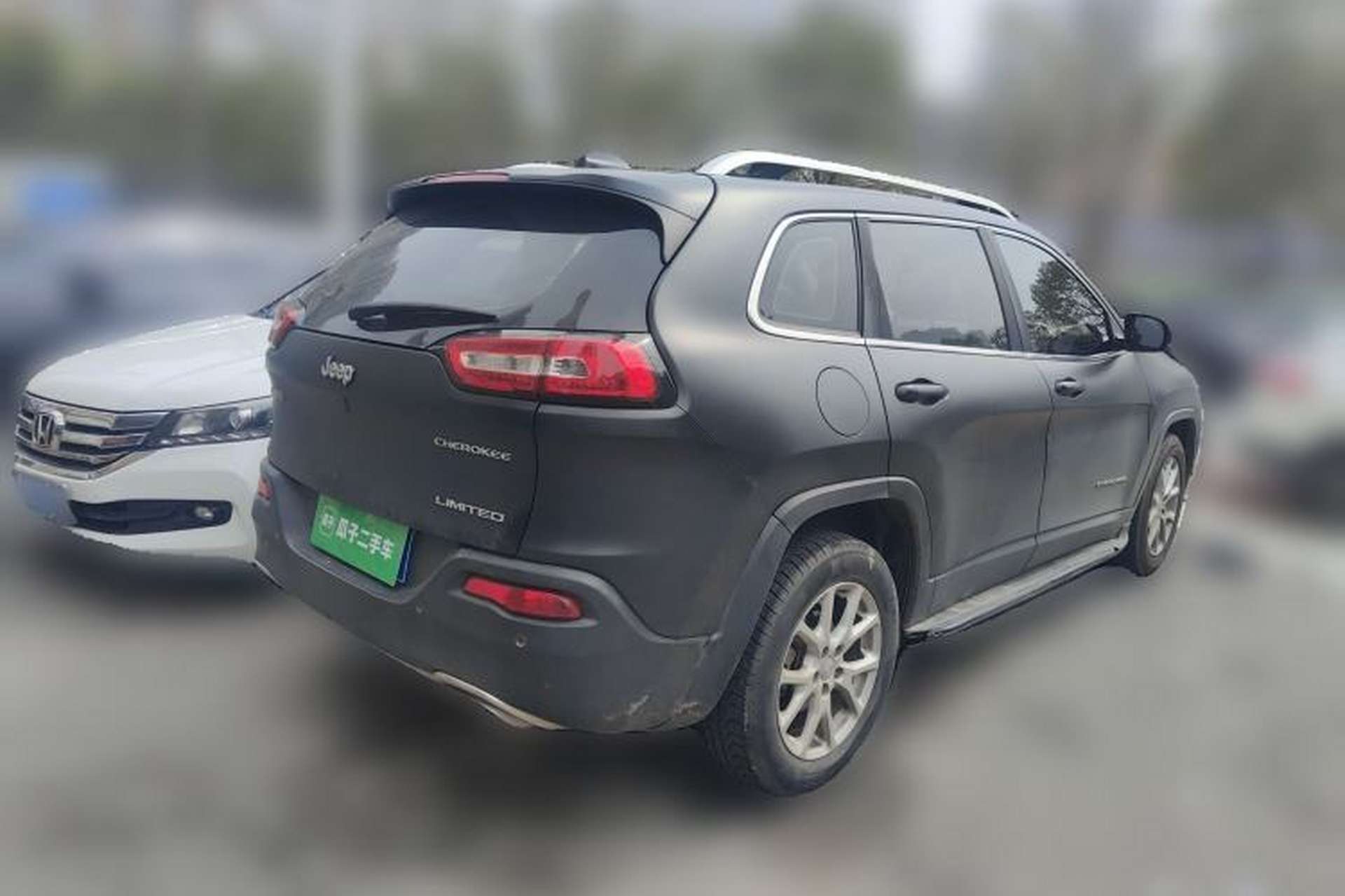 Used Jeep Cherokee 2017 2.4L Leading Edition Rear Right 45 Deg