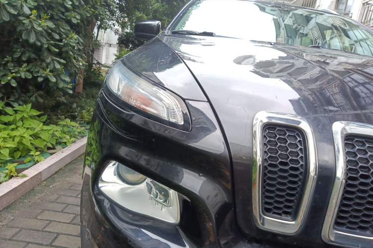 Used Jeep Cherokee 2017 2.0L Superior Edition Right Front Headlight