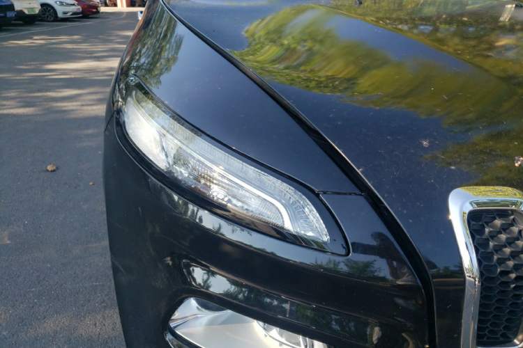 Used Jeep Cherokee 2017 2.4L Excellence Edition Right Front Headlight