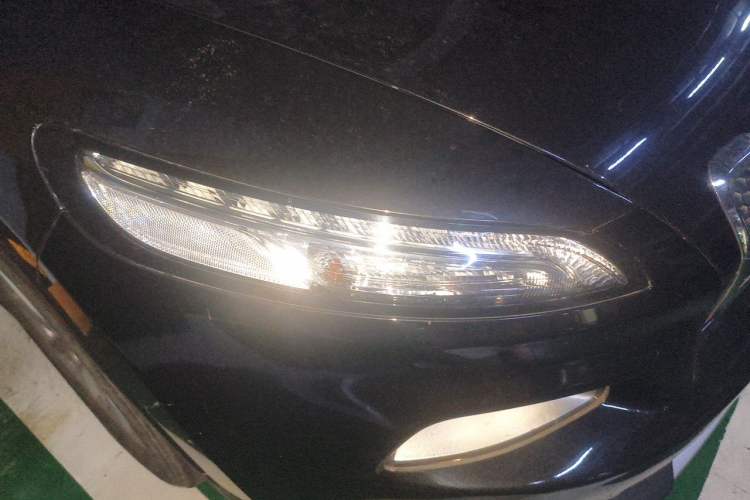 Used Jeep Cherokee 2017 2.0L Superior Edition Right Front Headlight