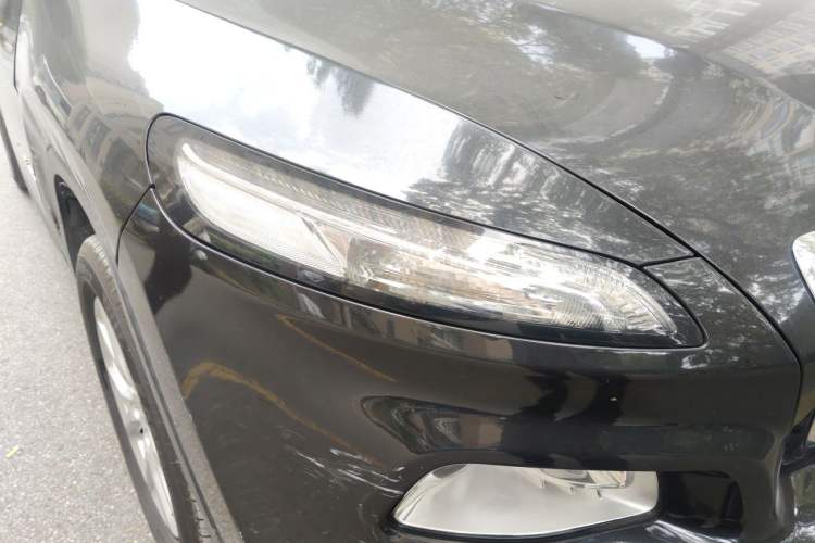 Used Jeep Cherokee 2017 2.4L Leading Edition Right Front Headlight