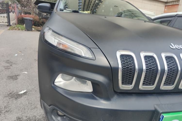 Used Jeep Cherokee 2017 2.4L Leading Edition Right Front Headlight