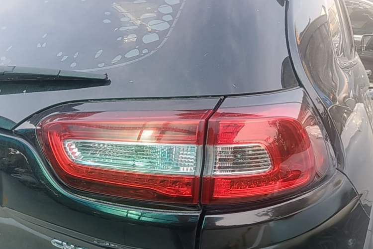 Used Jeep Cherokee 2017 2.0L Superior Edition Right Rear Taillight
