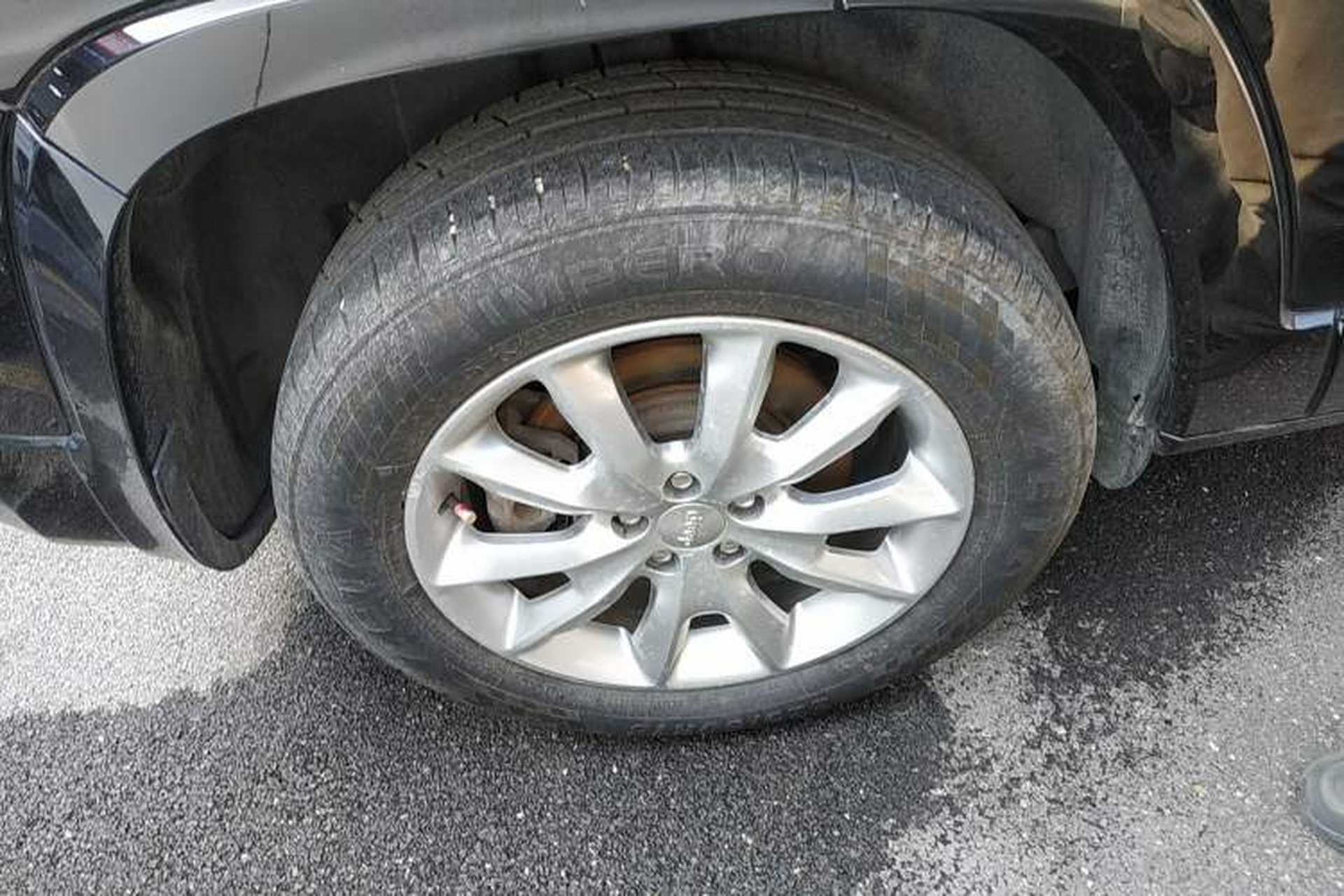 Used Jeep Cherokee 2017 2.4L Excellence Edition Right Rear Wheel Hub