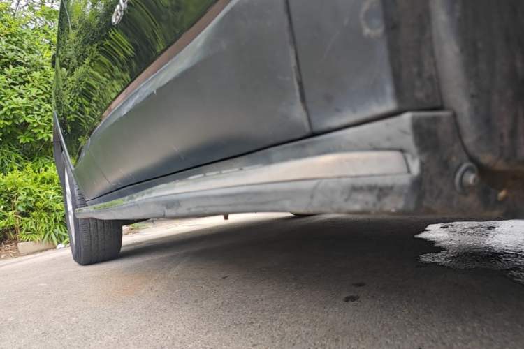 Used Jeep Cherokee 2017 2.4L Leading Smart Edition Right Side Sill