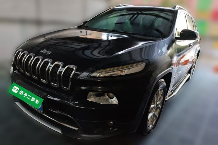 Used Jeep Cherokee 2017 2.0L Superior Edition Guazi used car, China used car export, Used car for sale, Used  cars, Cheapest cars for sale