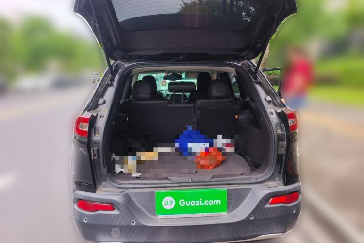 Used Jeep Cherokee 2017 2.0L Superior Edition Trunk