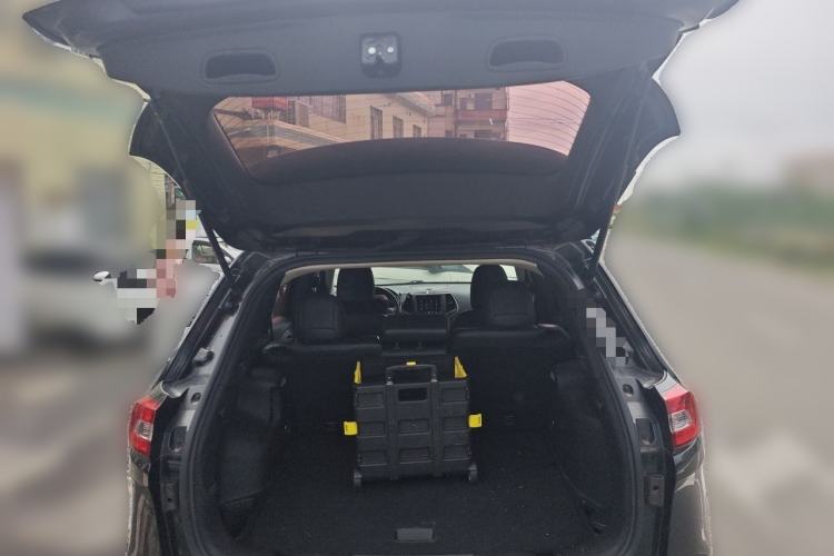 Used Jeep Cherokee 2017 2.0L Superior Edition Trunk