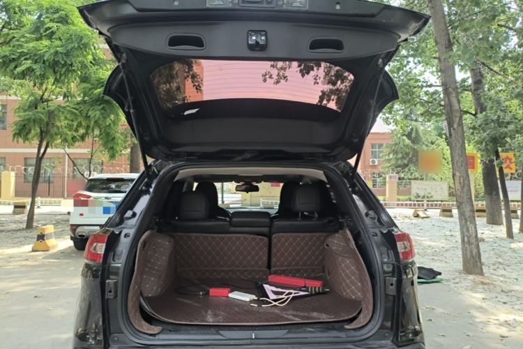 Used Jeep Cherokee 2017 2.4L Leading Smart Edition Trunk